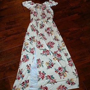 Off the shoulder floral maxi dress